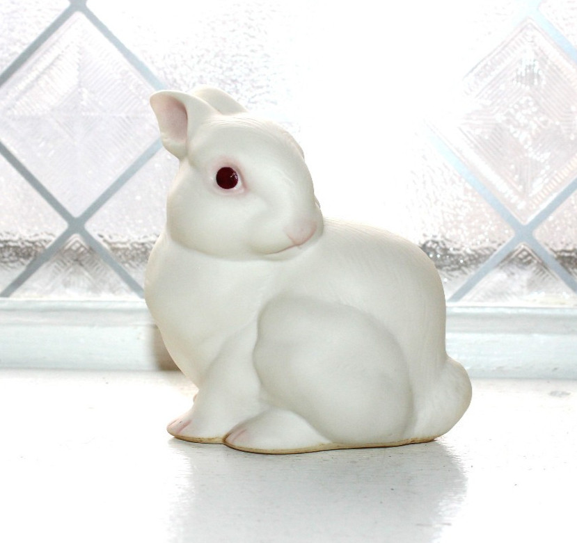 Vintage Cybis Rabbit Figurine Vintage Cybis Rabbit Figurine