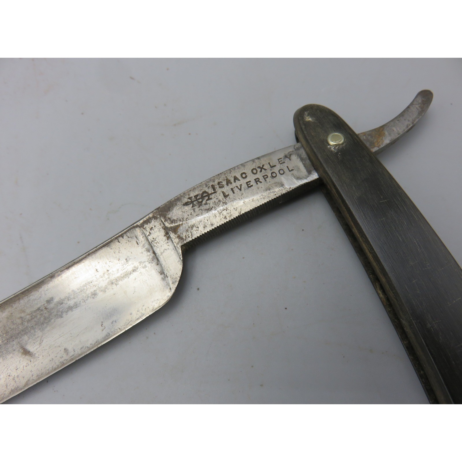 Vintage Isaac Oxley Liverpool Straight Razor Antique Folding Barber Shaving Tool Vintage Isaac Oxley Liverpool Straight Razor Antique Folding Barber Shaving Tool