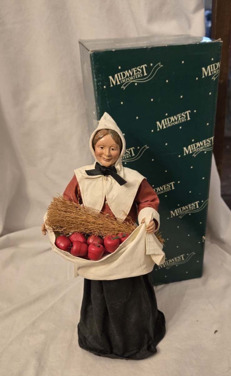 Vintage Midwest Importers Of Cannon Falls  Paper Mache/Ceramic Pilgram  female