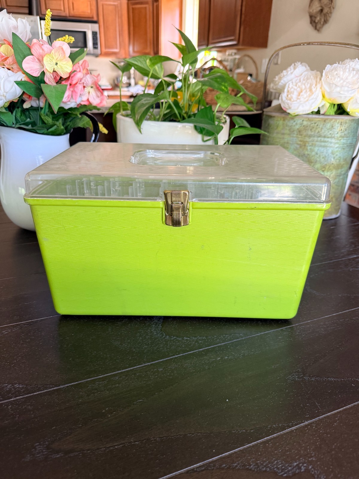 Vintage Wil-Hold Wilson Sewing Box Avocado/Lime Green Plastic USA MCM 1970’s