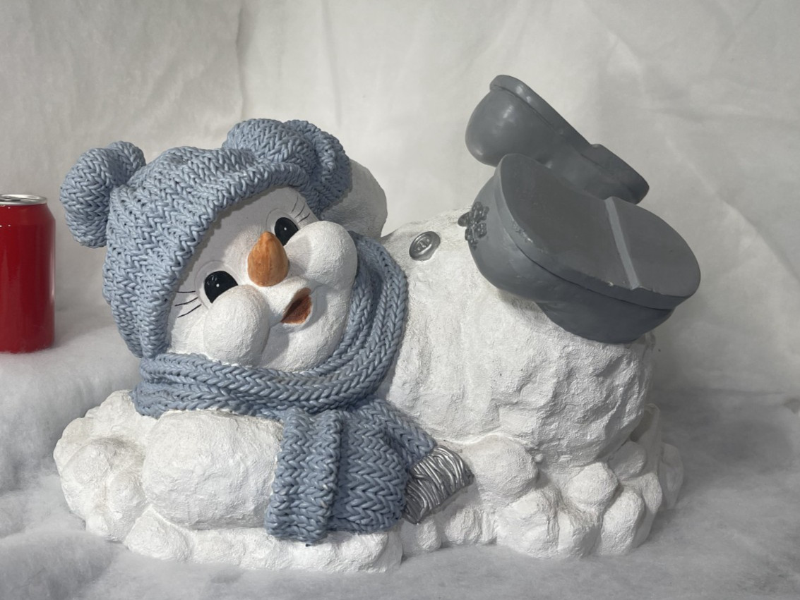 Vintage Encore Snow Buddies Avalanche Large Reclining Skater Figurine