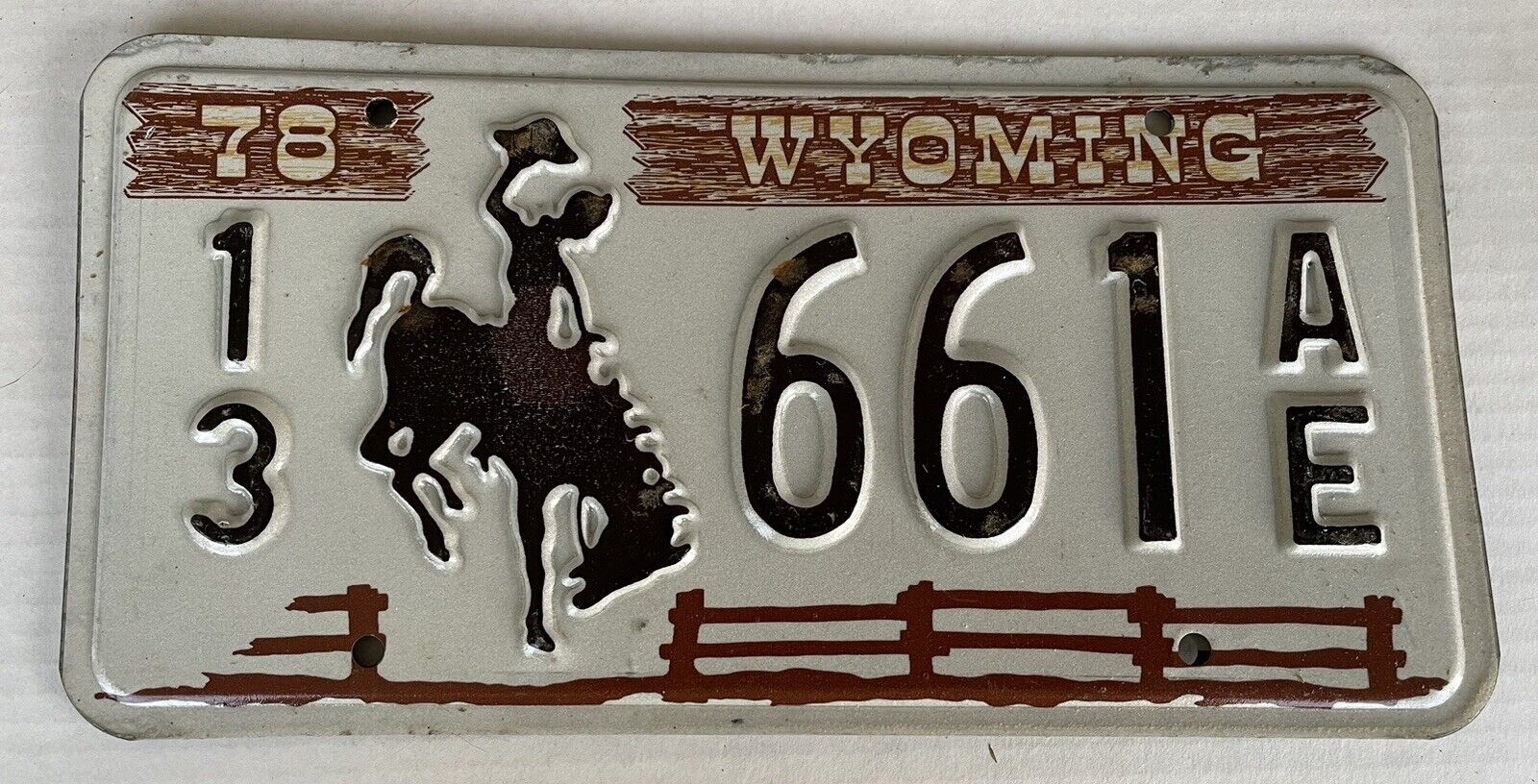 WYOMING 1978 License Plate 13 661 AE  Bucking Bronco  Vintage New Old Stock