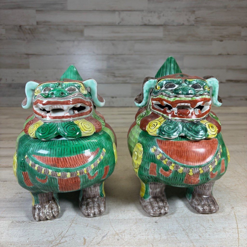 Pair Chinese Polychrome Porcelain Foo Dog Guardian Lion Hollow Censer Figures Pair Chinese Polychrome Porcelain Foo Dog Guardian Lion Hollow Censer Figures