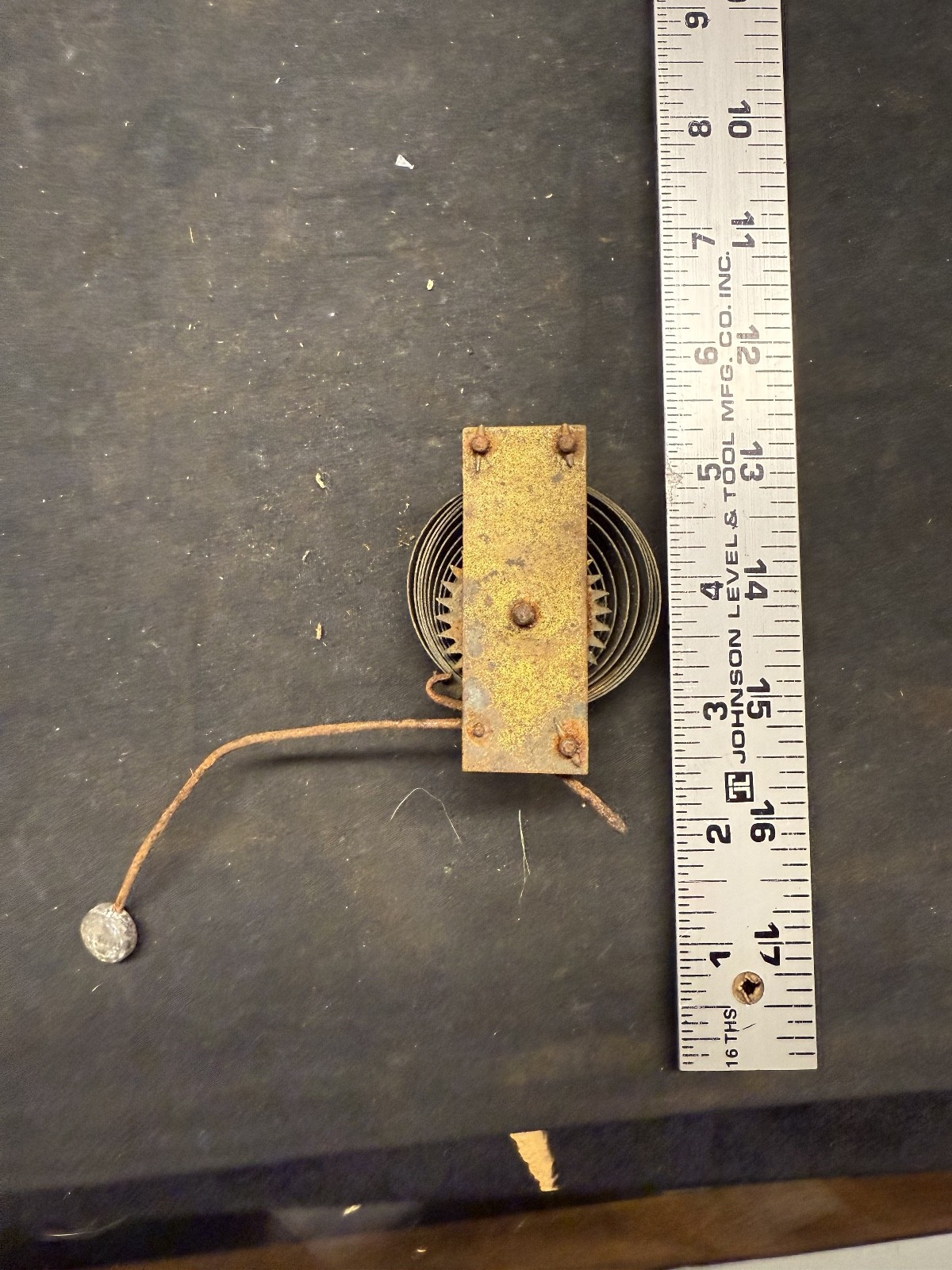 (G96) ANTIQUE CLOCK ALARM MECHANISM