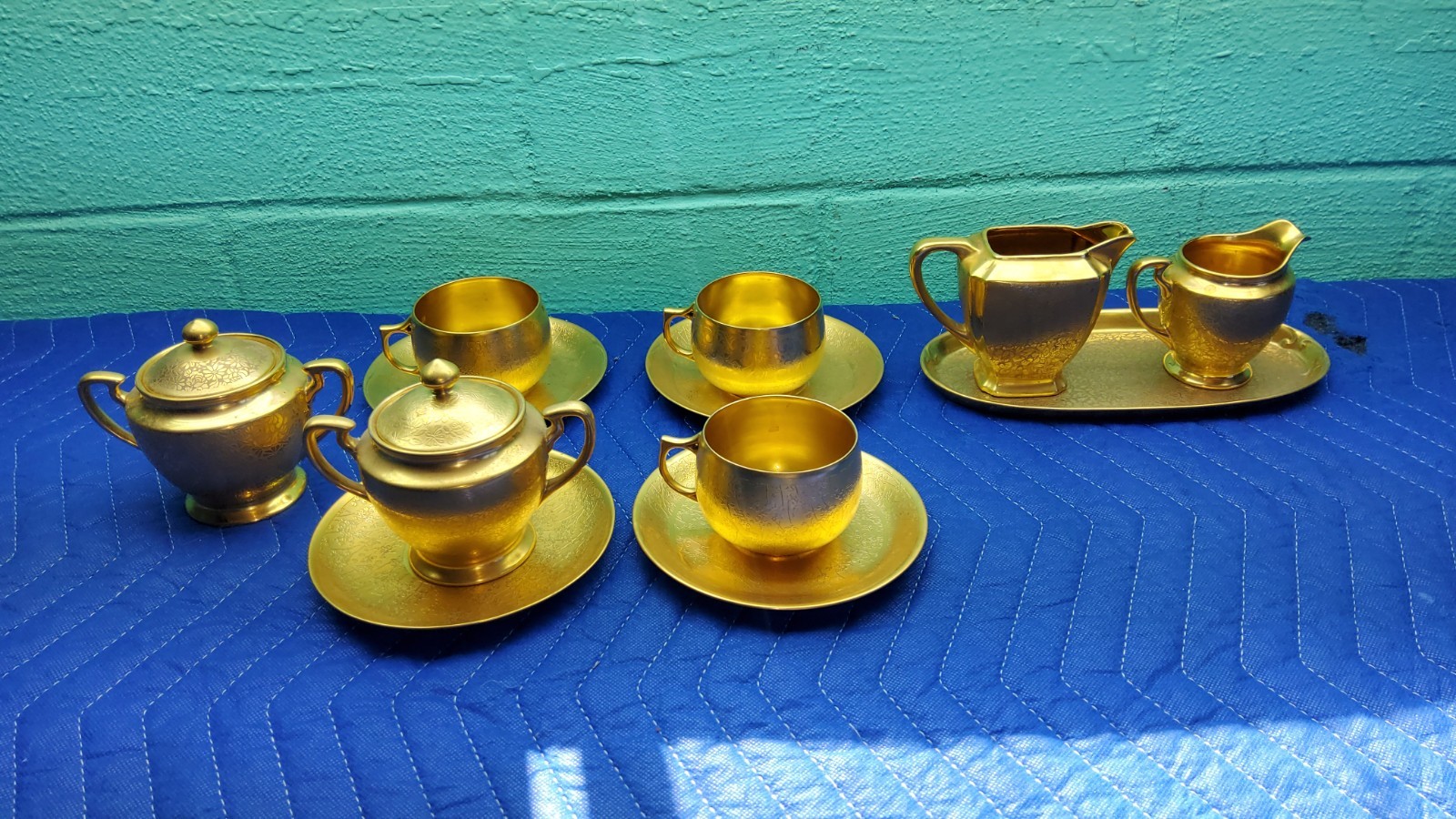 Vintage Gold Encrusted Porcelain Coffee Tea Set Creamer Sugar Cups Saucers