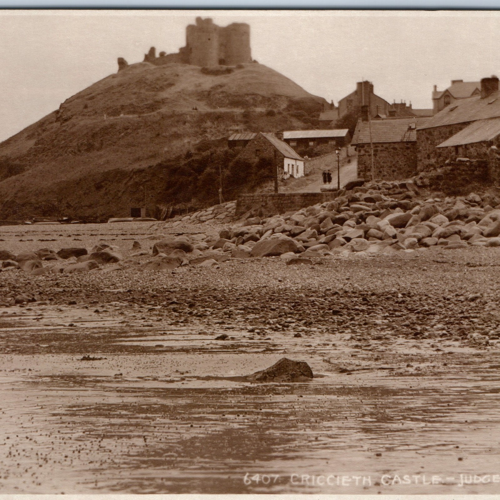 c1920s Criccieth, Wales Hastings RPPC UK Castle Ruins Medieval Fort Beach A362