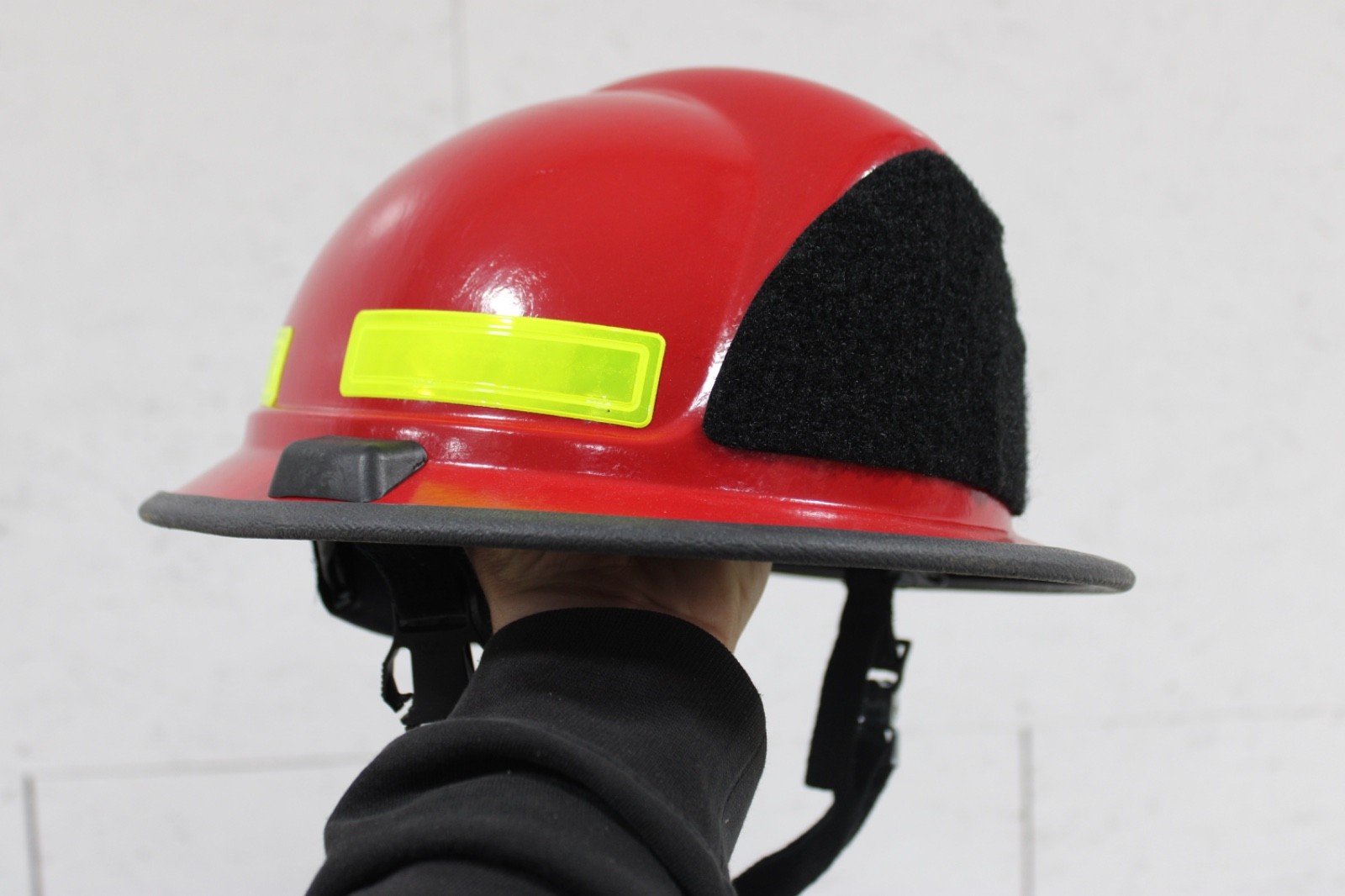 USED  Honeywell Morning Pride Fire Helmet