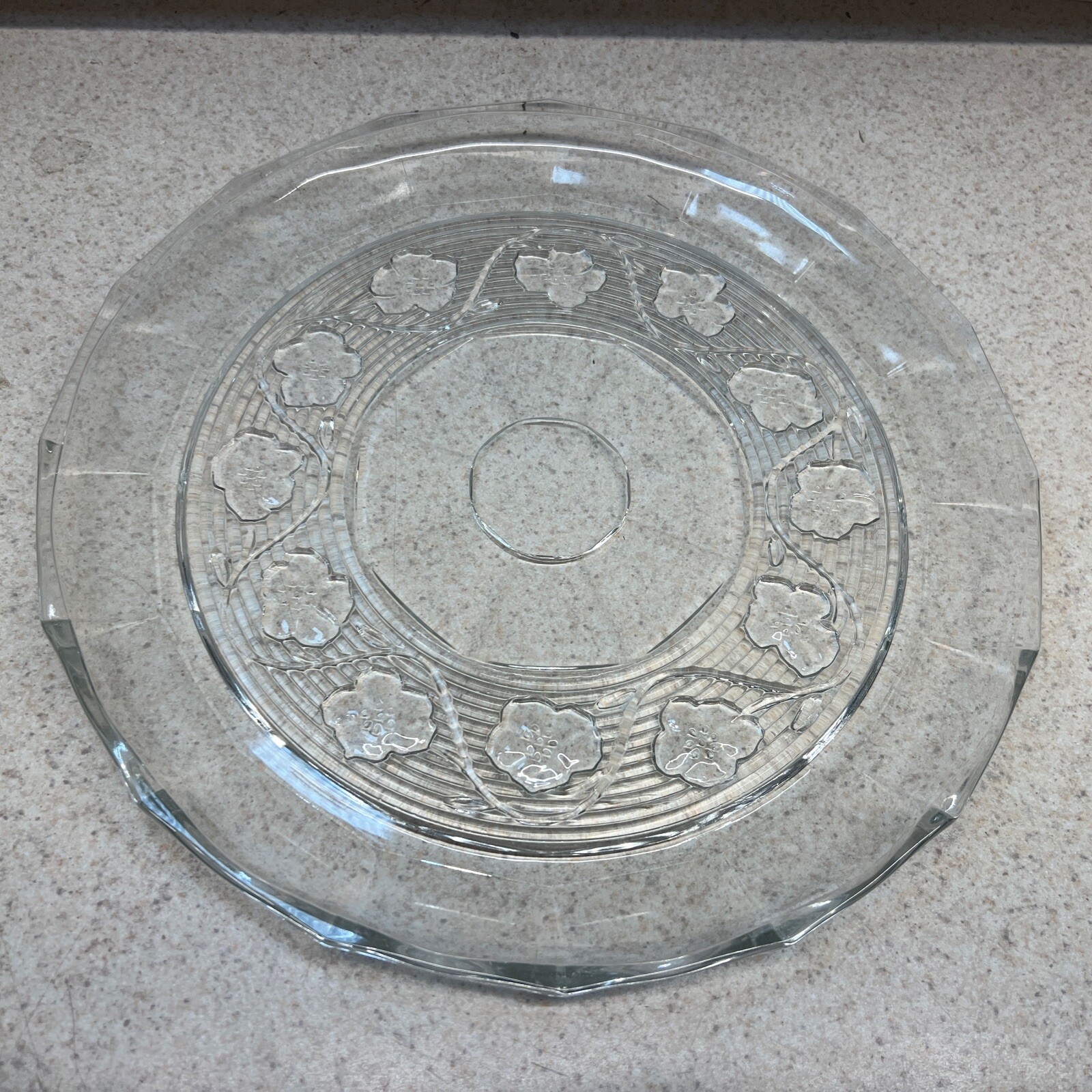 Vtg Crystal Clear Glass 12” Cake Platter Serving Plate Flower Design Vtg Crystal Clear Glass 12” Cake Platter Serving Plate Flower Design