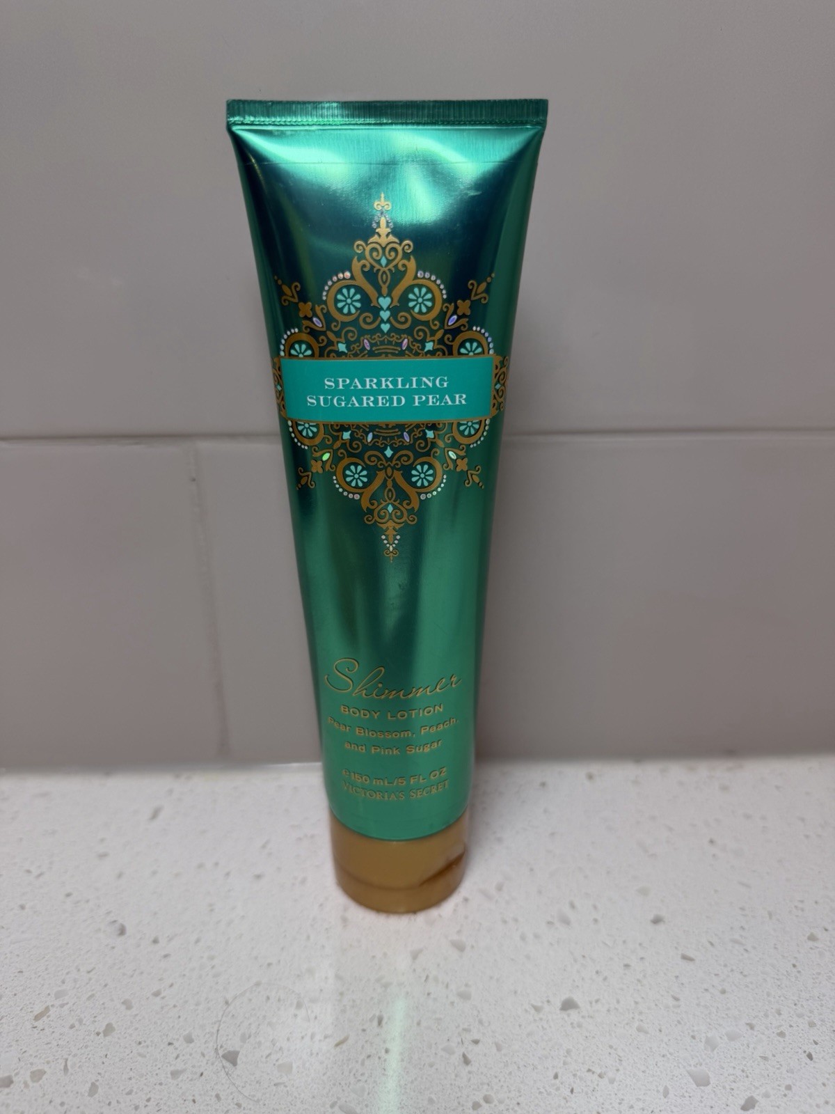 Victoria\'s Secret Sparkling Sugared Pear Shimmer Lotion 5 oz