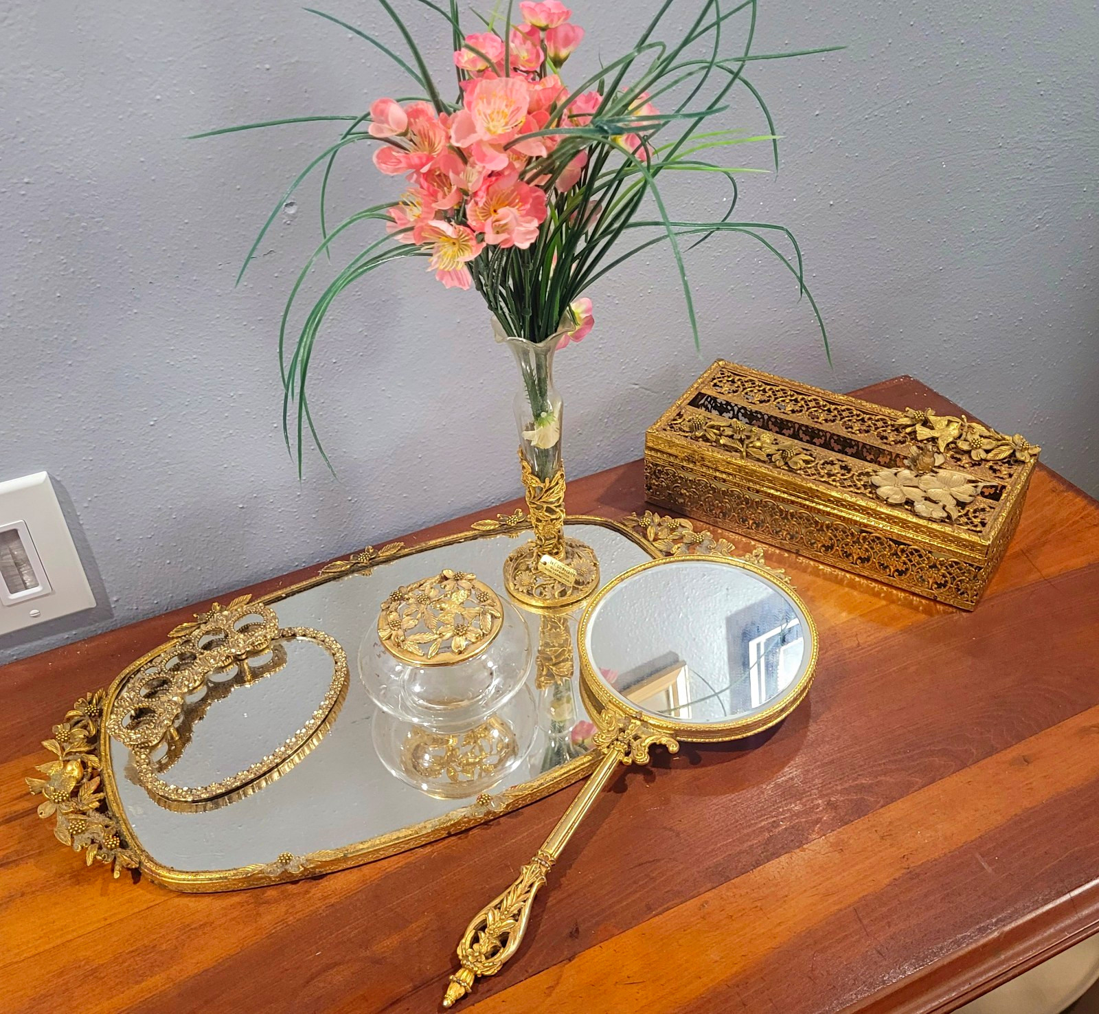 Vintage Midcentury Modern 24 Karat Gold Plates Vanity Set Hollywood Style Retro Vintage Midcentury Modern 24 Karat Gold Plates Vanity Set Hollywood Style Retro