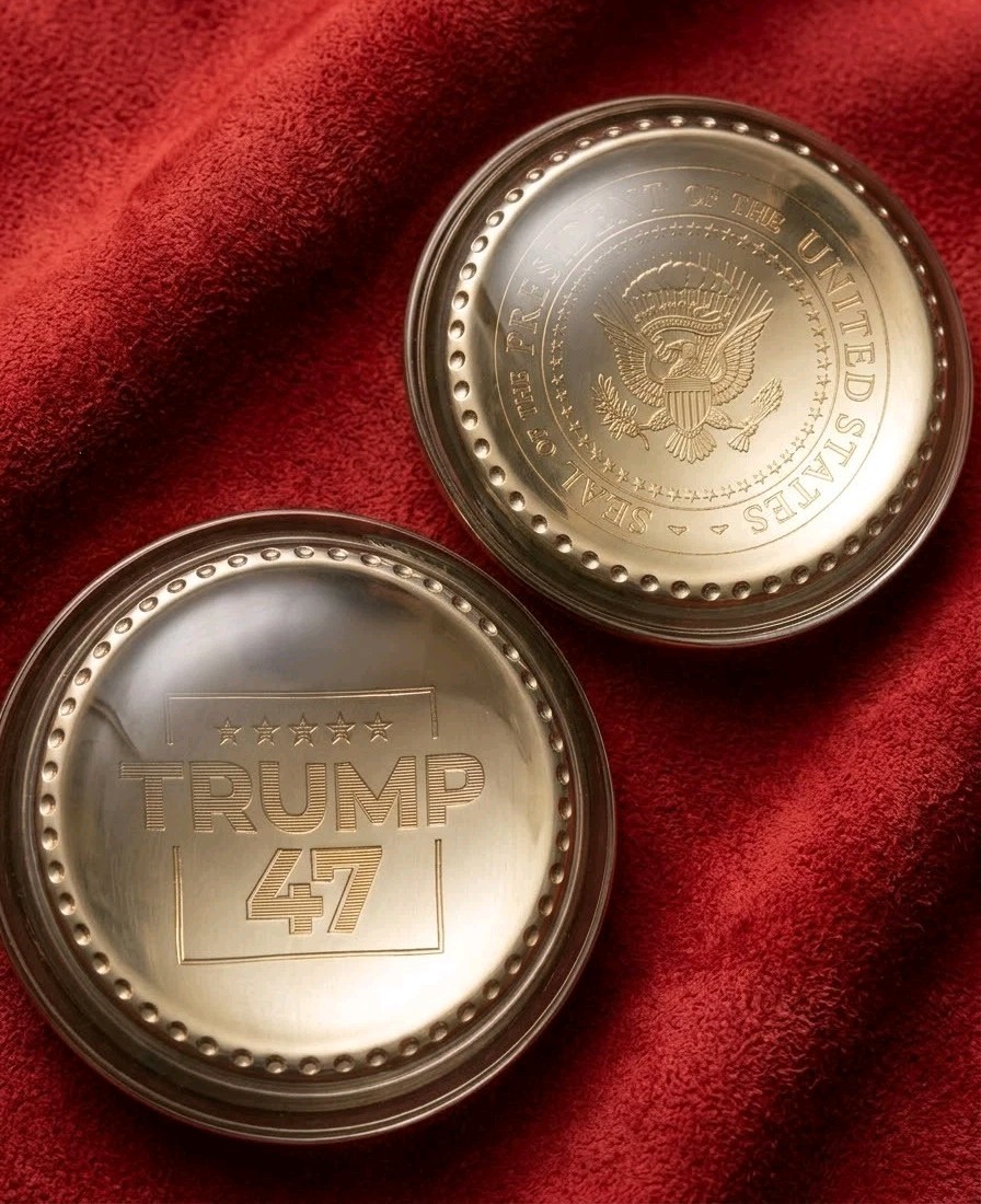 Rare Authentic President Donald J Trump 47 VIP Salisbury Pewter Paperweight Set