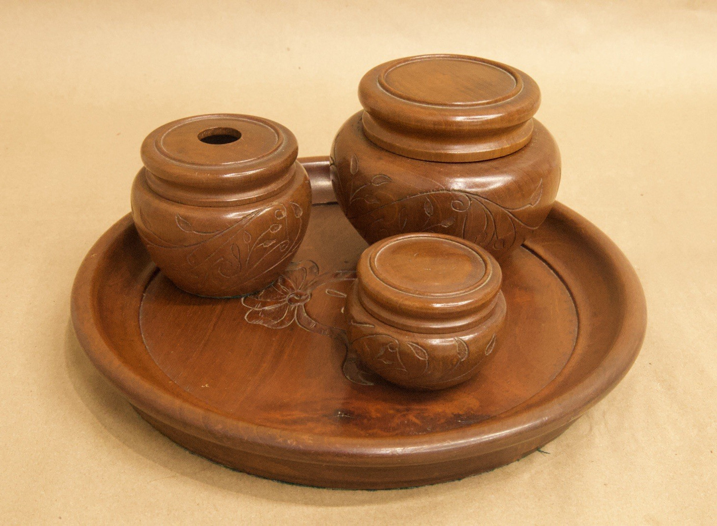 Vintage Hand-Carved Wooden Vanity Set 4 Pc Round Tray Floral Folk Art