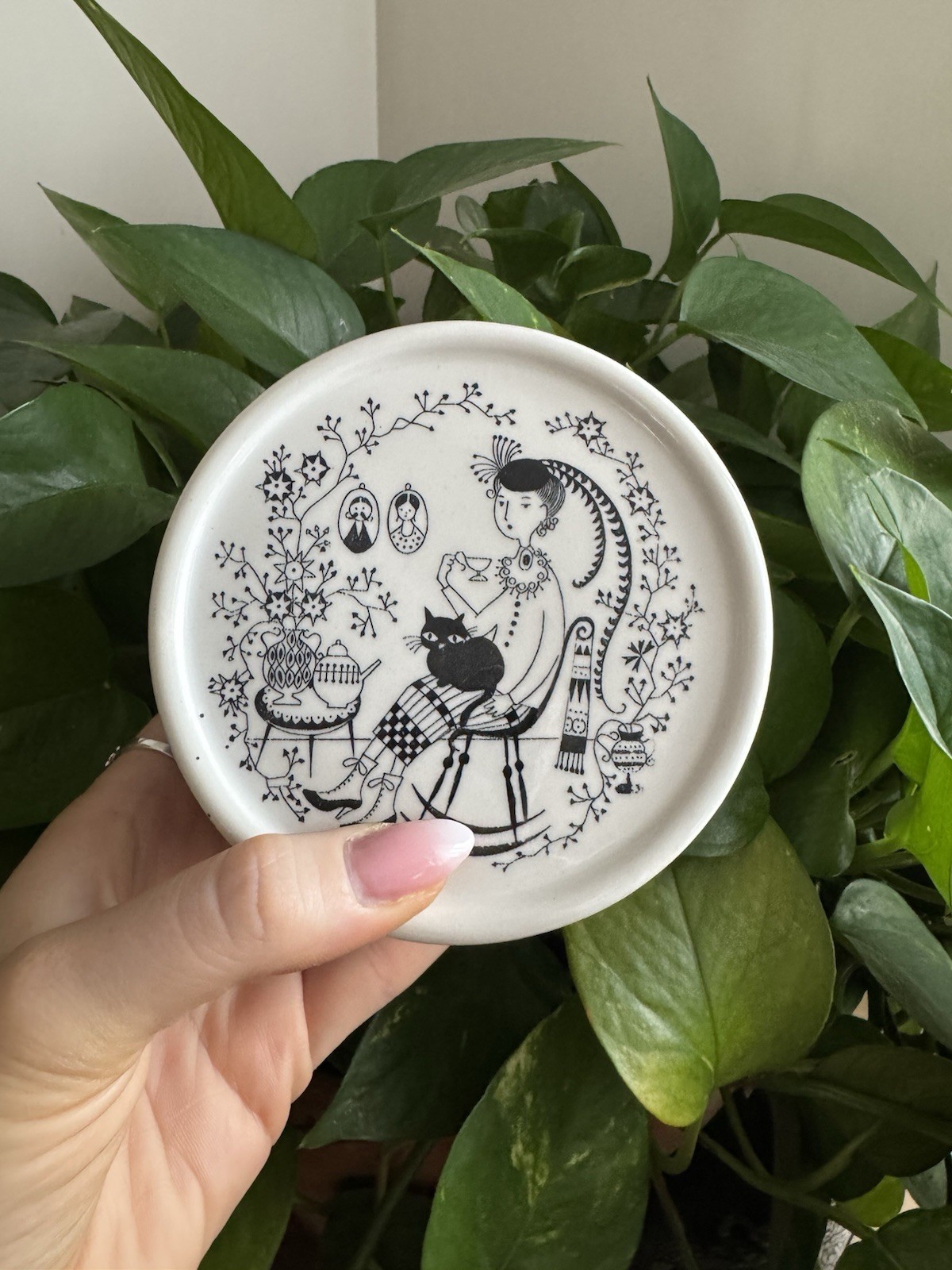 Arabia Finland EMILIA Porcelain Sugar Bowl Jar Trinket Box Tea Time Parlor Cat. Arabia Finland EMILIA Porcelain Sugar Bowl Jar Trinket Box Tea Time Parlor Cat.