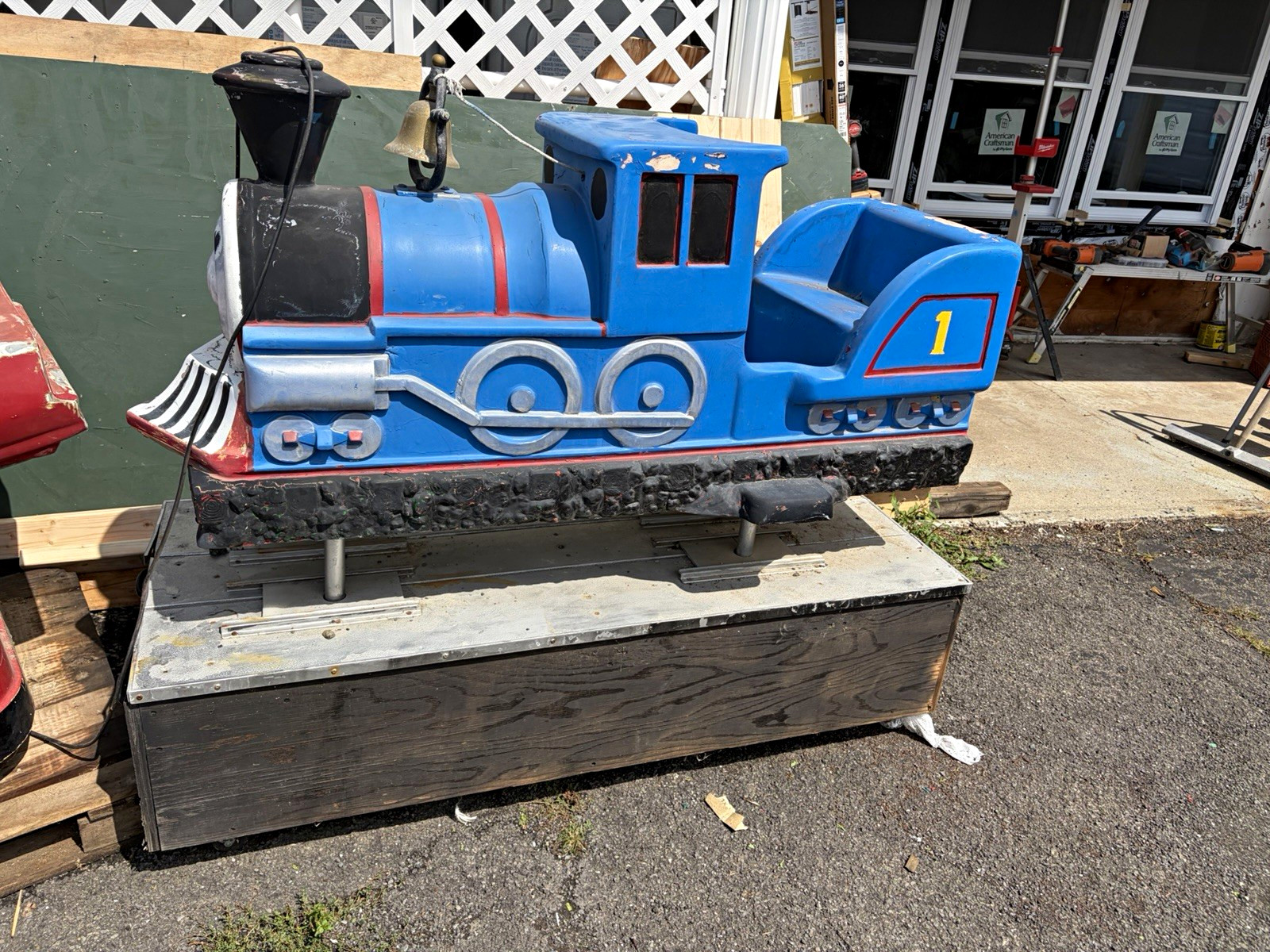Thomas the Tank Engine Kiddie Ride Machine Arcade Game