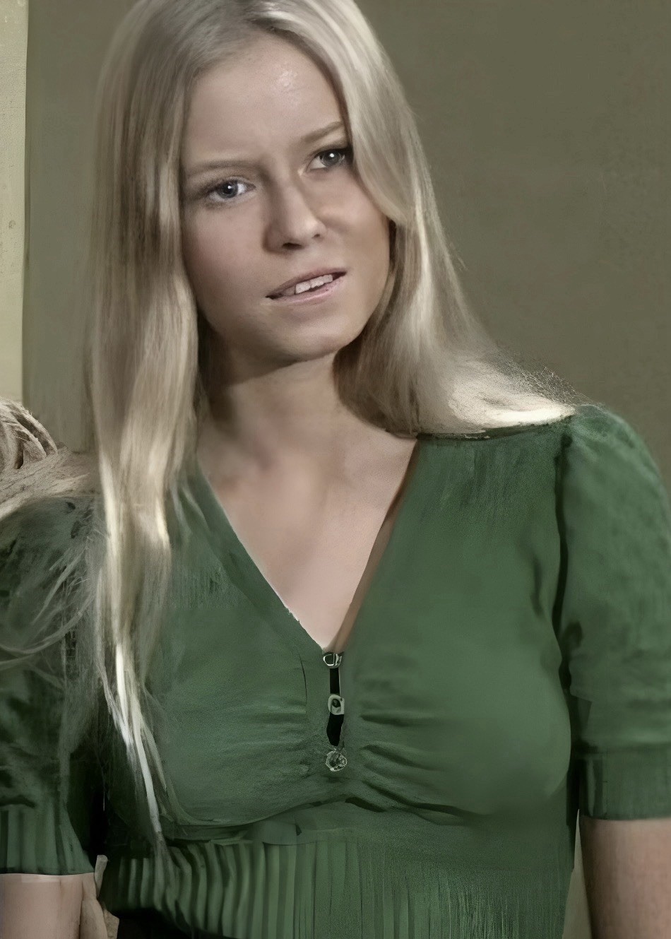 ‘Eve Plumb’ “The Brady Bunch” Beautiful ‘Jan Brady’ 5X7 Color Glossy “STUNNING” ‘Eve Plumb’ “The Brady Bunch” Beautiful ‘Jan Brady’ 5X7 Color Glossy “STUNNING”