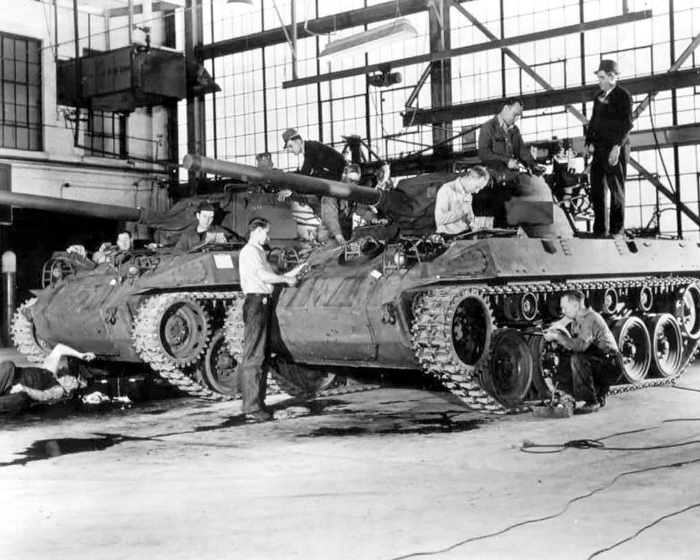 Assembly Line at Buick Motor Division of General Motors WWII WW2 8x10 Photo 892c