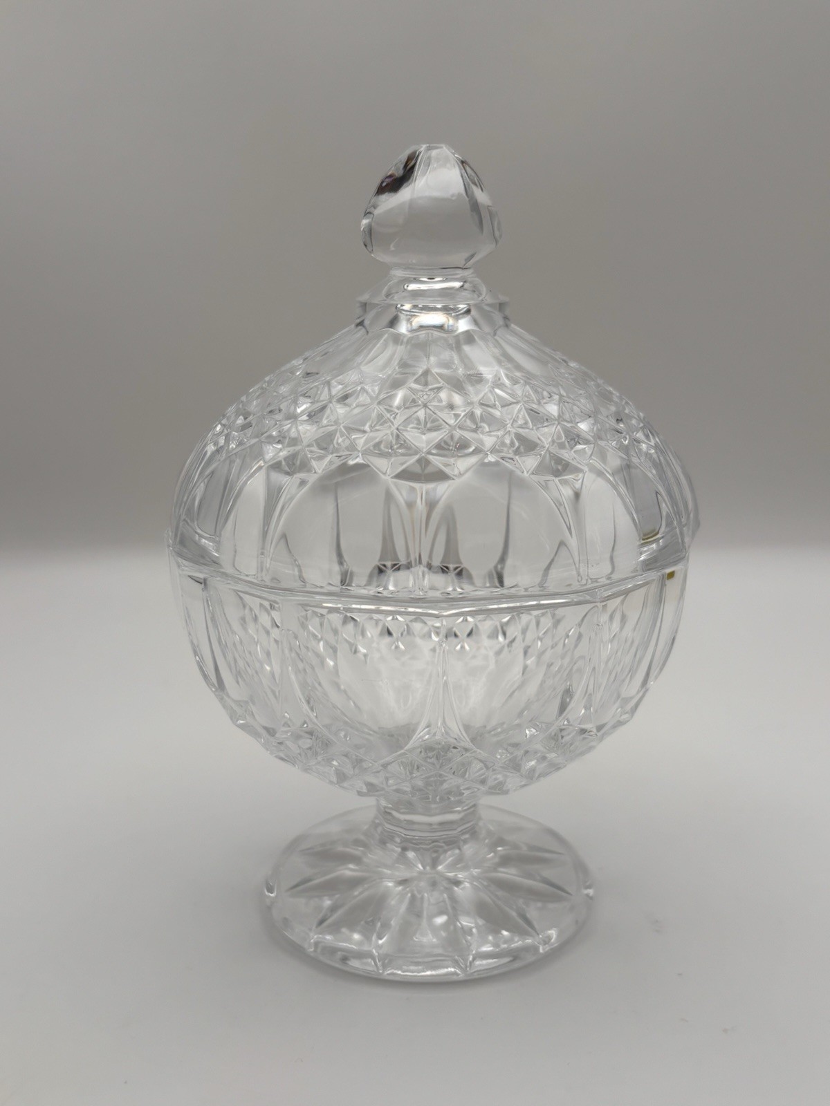 Cristal D\'Arques Longchamp 5 3/4-Inch FTD Footed Candy Dish – 24% Lead Crystal –
