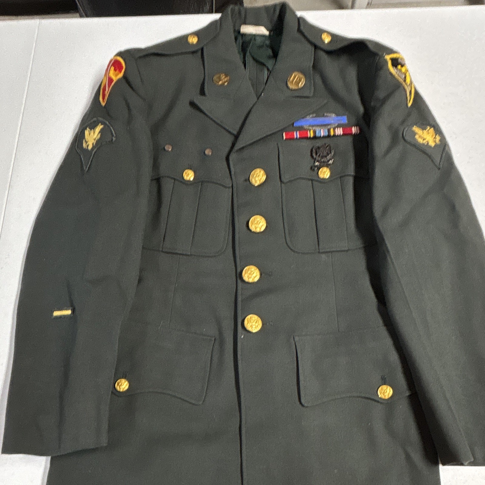 U.S. Army Green Dress Uniform Jacket w/ Ribbons Rifle Badge Patches Short-33