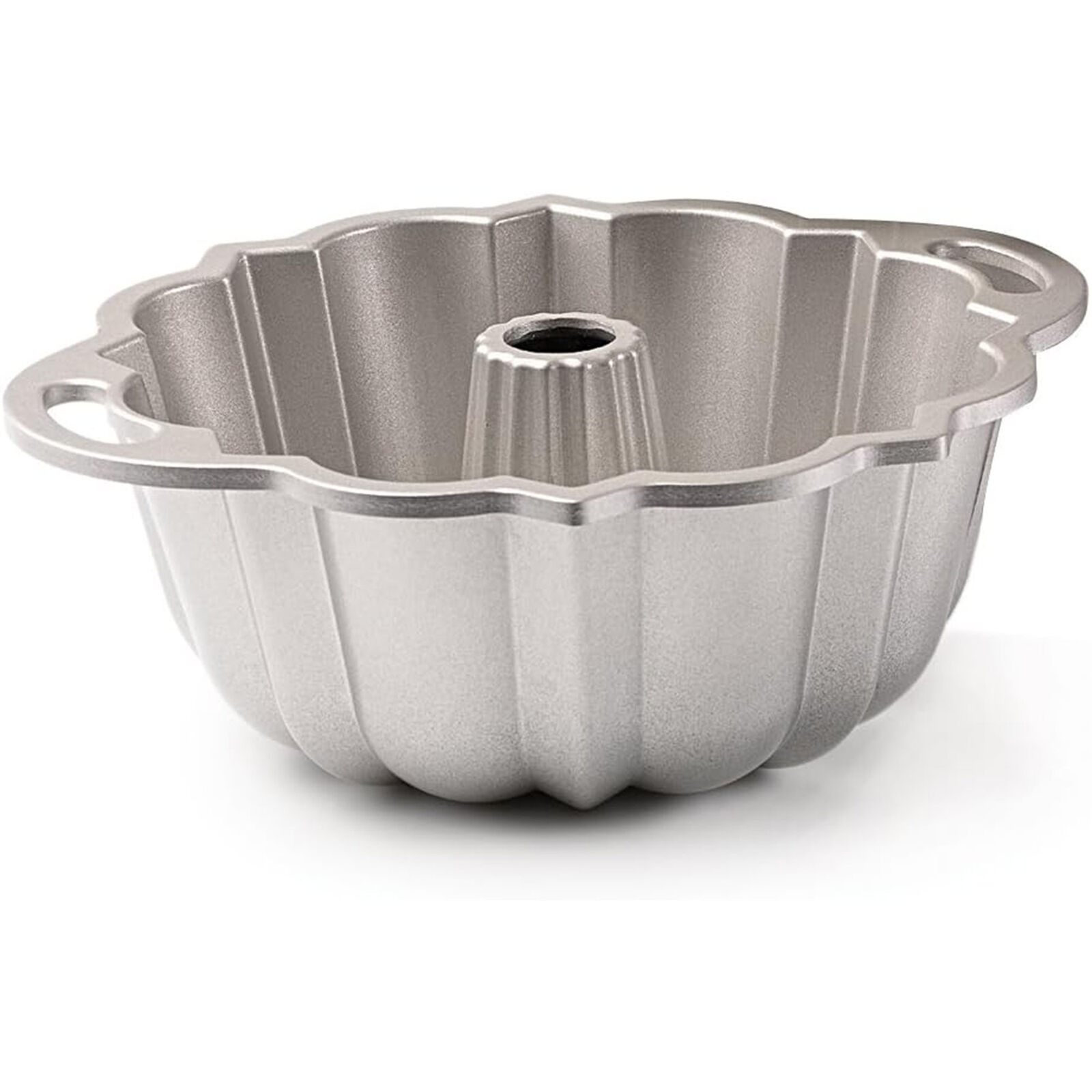 Nordic Ware Platinum Collection Cast Aluminum Bundt Pan, 6-Cup