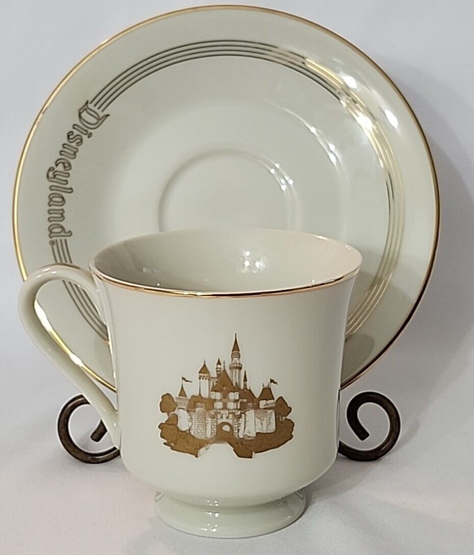 Vtg Walt Disney World Tea Cup & Saucer Cinderella Castle White/Gold 1970s EUC 