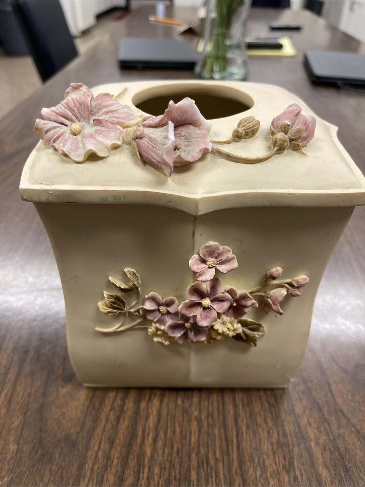 Vintage Veratex Ceramic Floral Sabrina Bath Tissue Box Cover