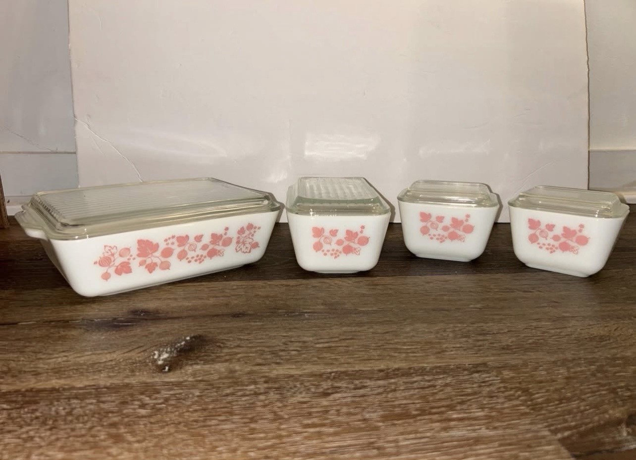 VTG Pyrex Gooseberry Dishes Set Of 8 Pcs 501(2), 502, & 503 With Lids-complete