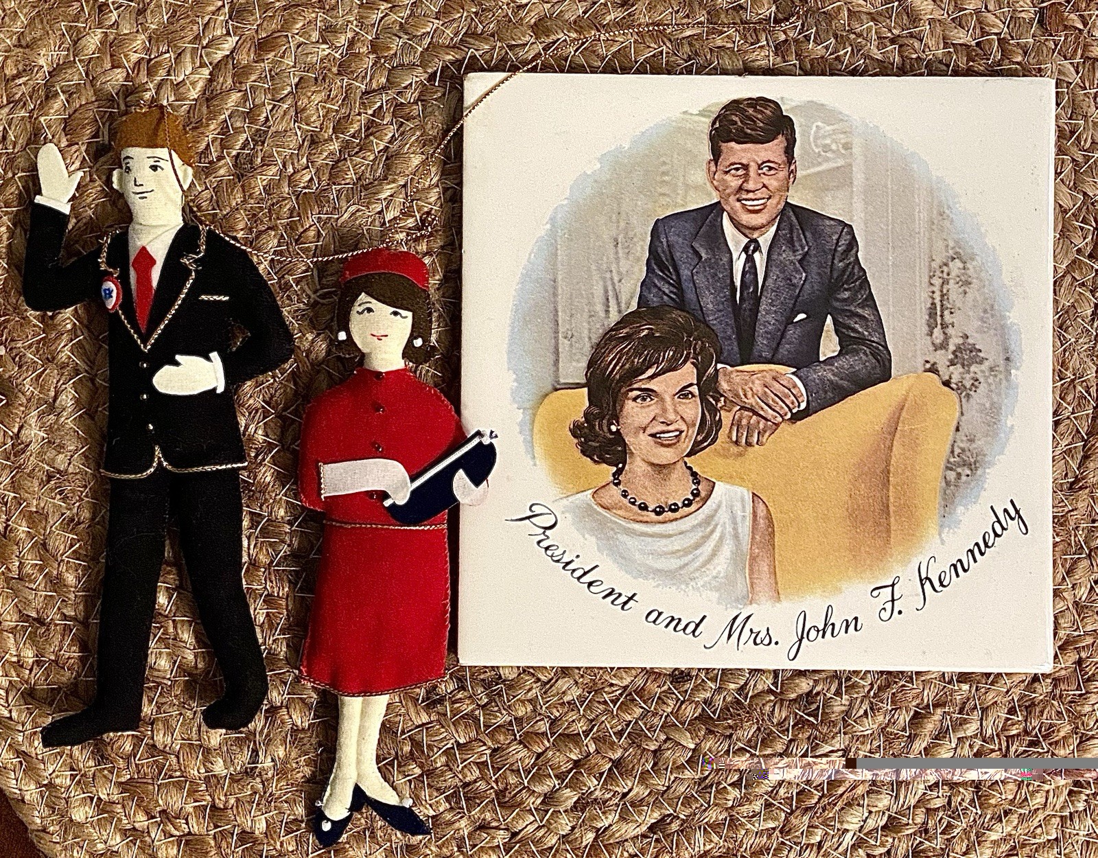 RARE VINTAGE SET John F. Kennedy & Jackie Christmas Ornaments & Ceramic Tile RARE VINTAGE SET John F. Kennedy & Jackie Christmas Ornaments & Ceramic Tile