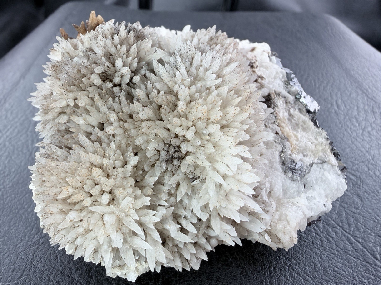 Fluorescent Spiked Aragonite with Pyrrhotite, Santa Eulalia, Mexico 324 g