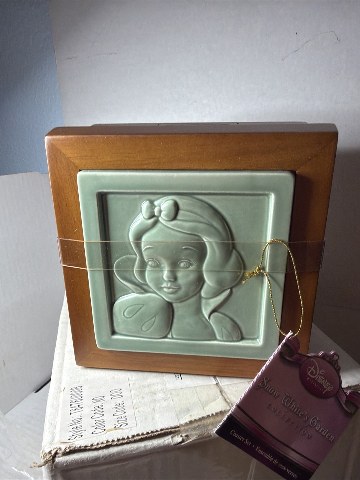Rare 6pc Snow White Ceramic Coaster Set With Etched Wooden Box Disney Store Lb