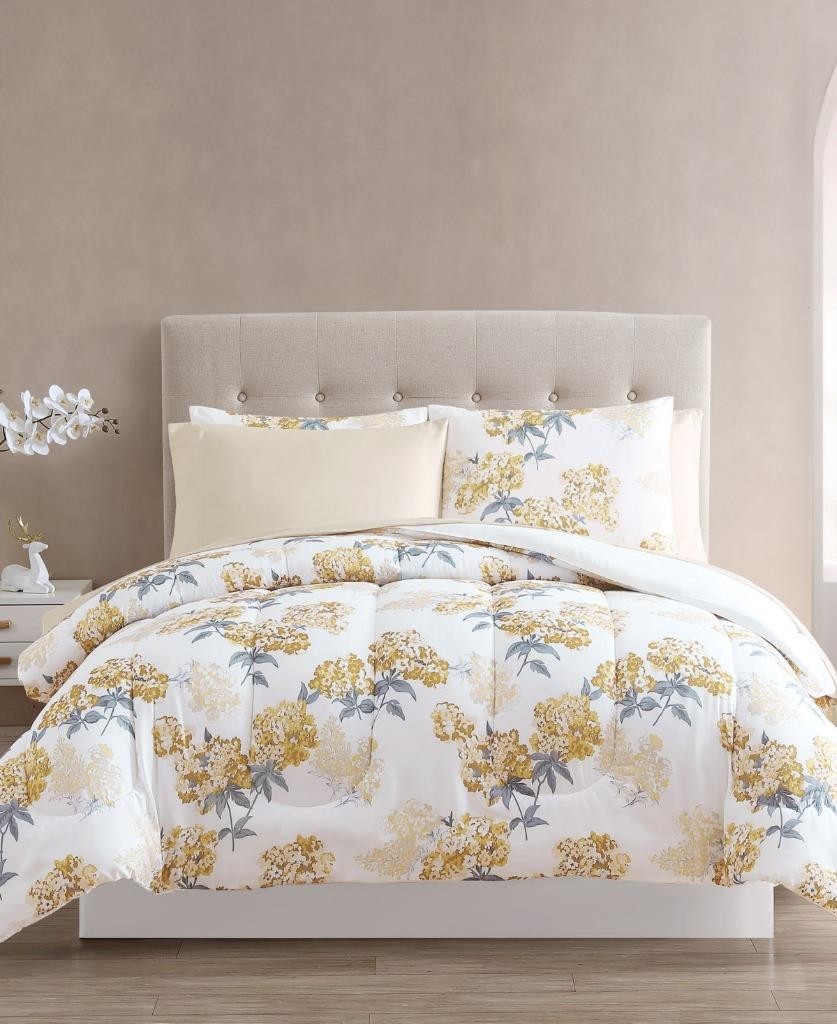 Hallmart Collectibles Yellow Clarissa Floral Reversible 8-Pc Full Comforter Set