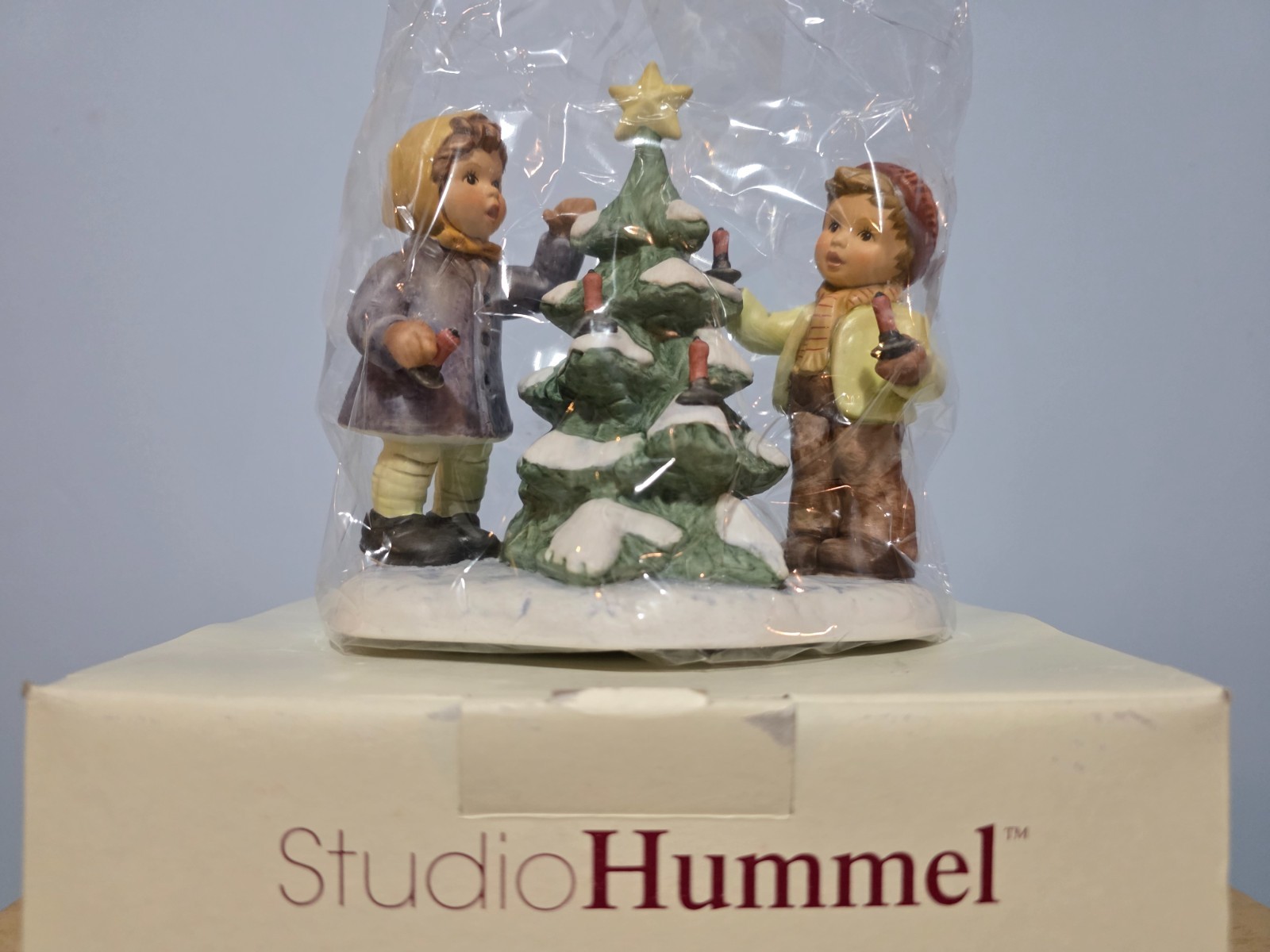 Berta Hummel Goebel O\' Christmas Tree BH 251 - NEW OPEN BOX WITH CERTIFICATE Berta Hummel Goebel O\' Christmas Tree BH 251 - NEW OPEN BOX WITH CERTIFICATE