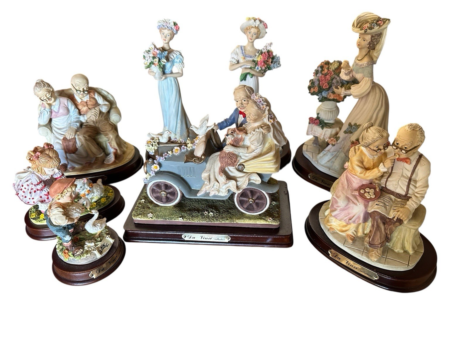 Vintage Da Vinci Collection Figurines (LOT of 8)