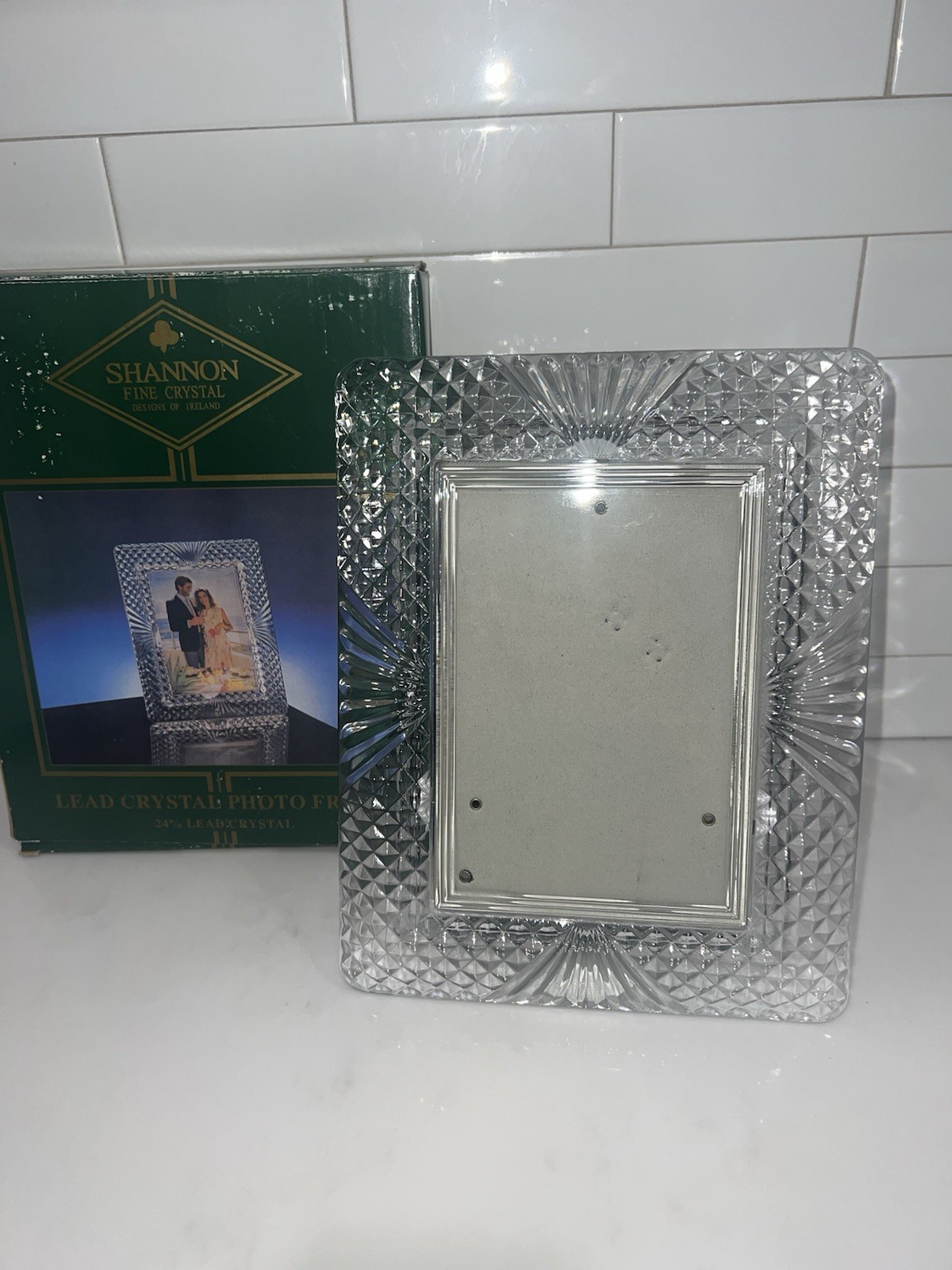 Shannon Designs of Ireland 24% Lead Crystal Hand Crafted Picture Frame Shannon Designs of Ireland 24% Lead Crystal Hand Crafted Picture Frame