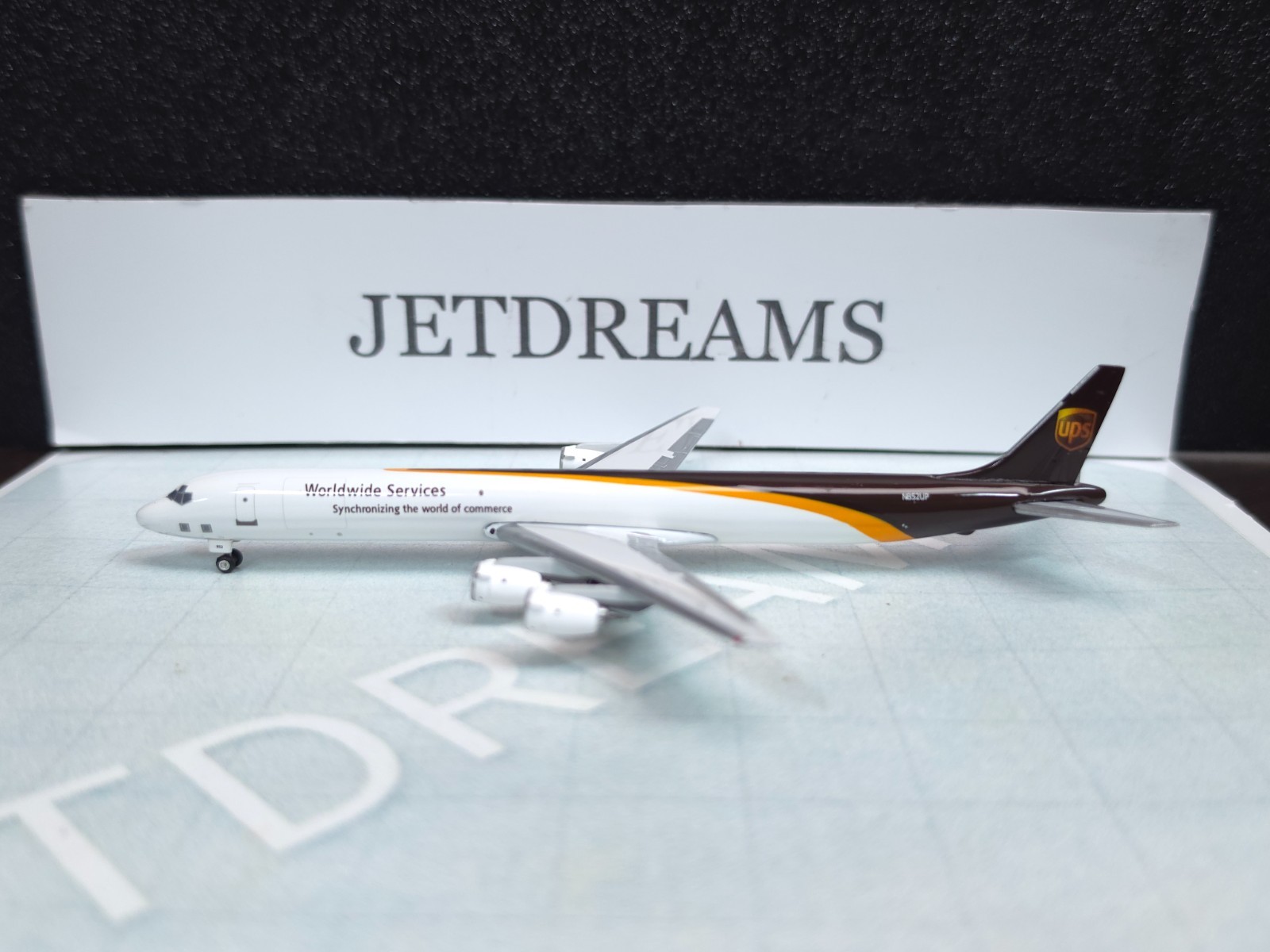 1/400 UPS UNITED PARCEL SERVICE DC-8-73 (73AF) 2003'S COLORS N852UP GEMINI JETS