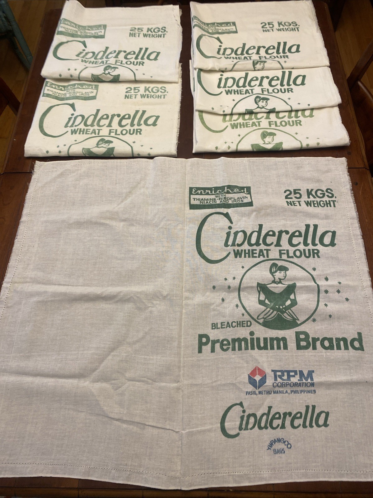 Vintage Lot 6 Cinderella Flour Sacks Open Feed Bag Fabric 35x30.5 Green Unused