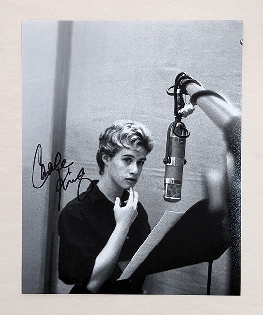 CAROLE KING signed 8x10 PHOTO singer songwriter TAPESTRY autograph COA