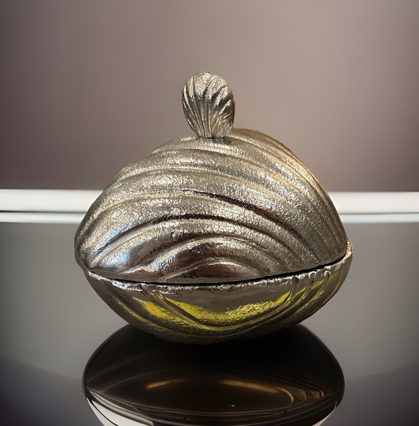 THRESHOLD/STUDIO McGEE SILVER TONE CLAMSHELL TRINKET BOX