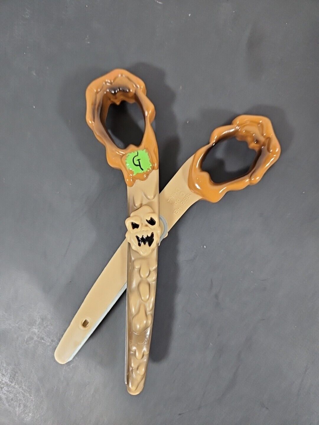 Goosebumps  Safety Scissors Happiness Express Inc Vintage GUC Mud Monster