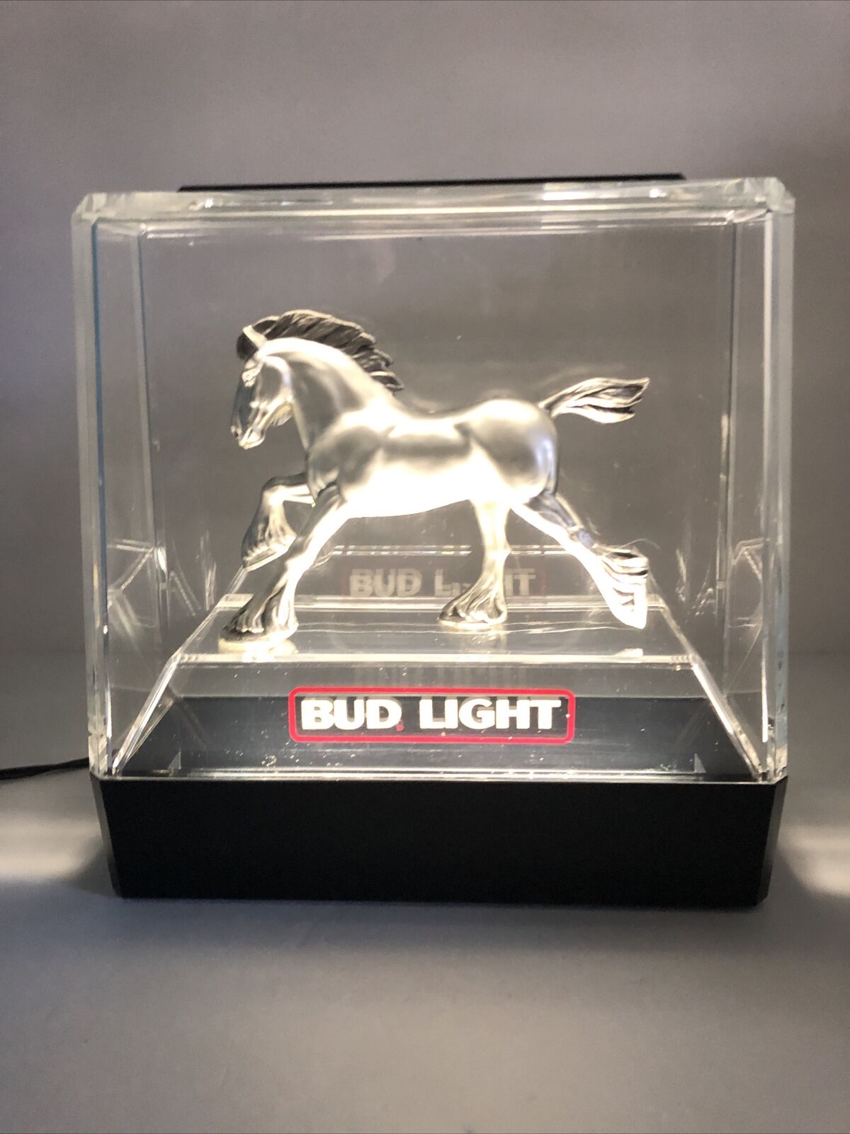 Budweiser Clydesdale Light- 9.5”x9.5” Bud Light Bar Man Cave Lamp Light- Works