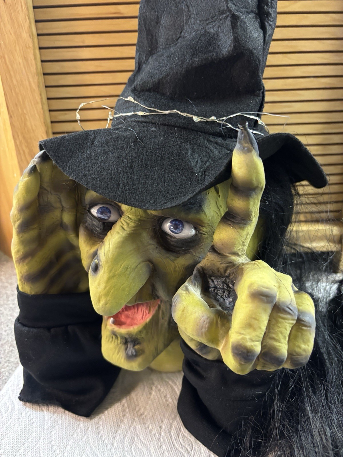 Vintage 1999 Halloween Peeping Witch Window Prop