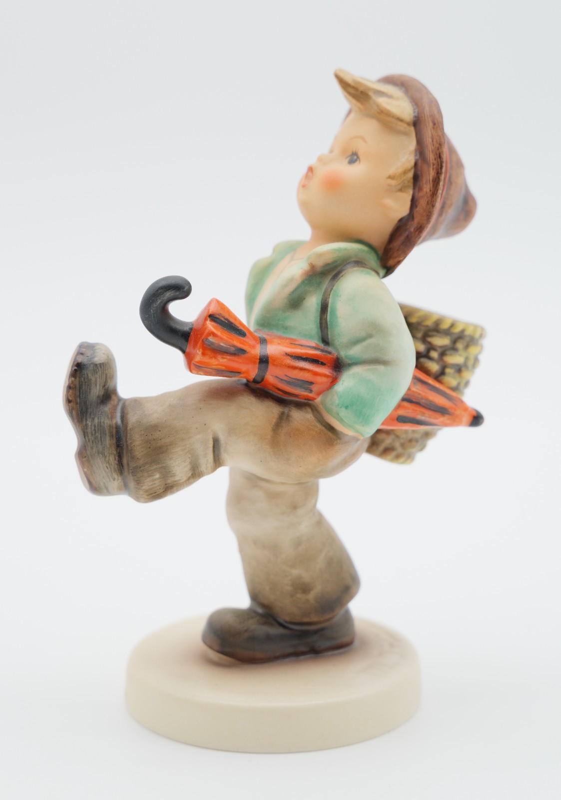 Vintage Goebel Hummel Happy Traveler Figurine 109/0 W Germany TMK-6 5