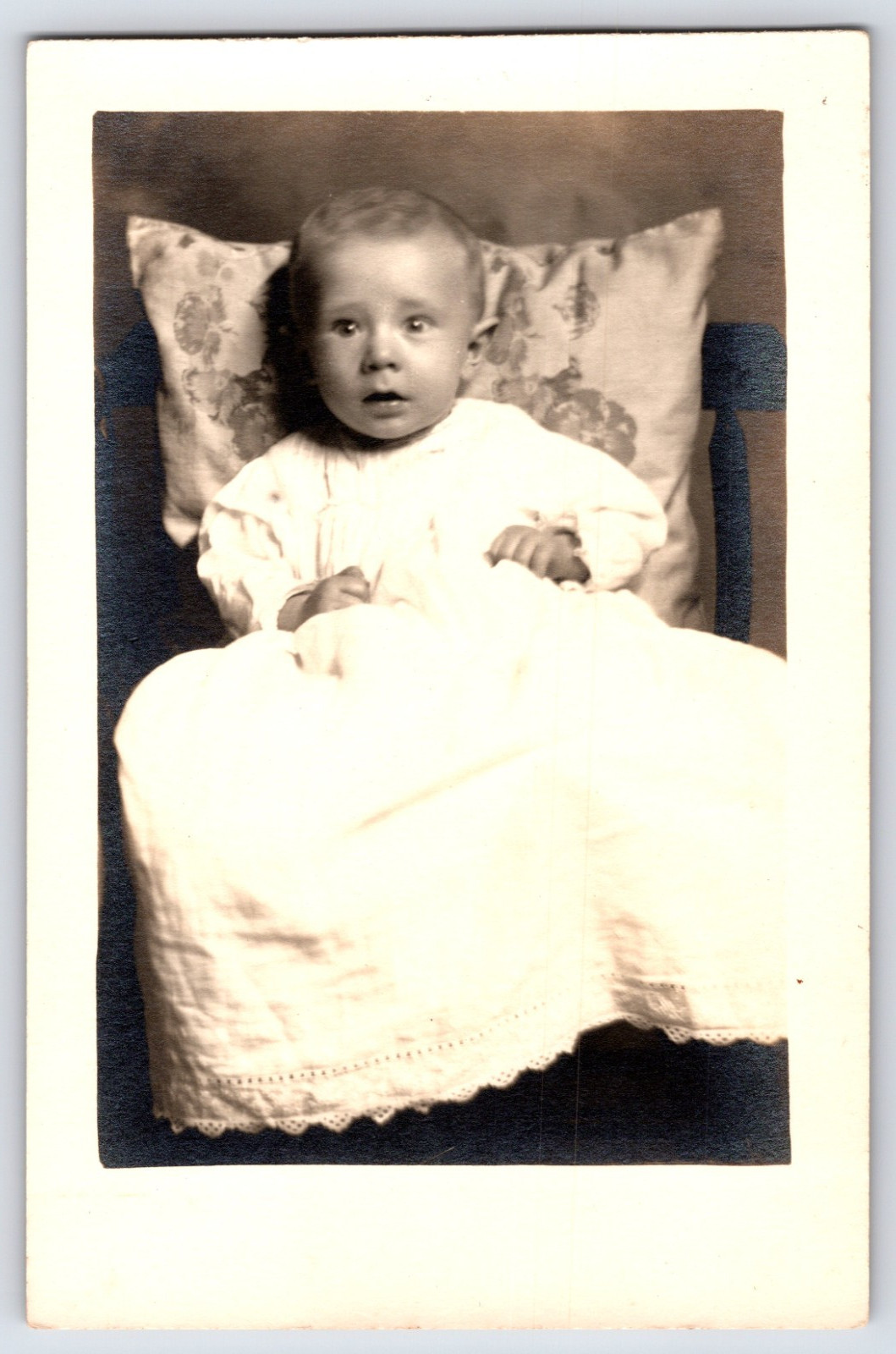VINTAGE PICTURE REAL PHOTO POSTCARD ANTIQUE PORTRAIT BABY BOY INFANT DRESS