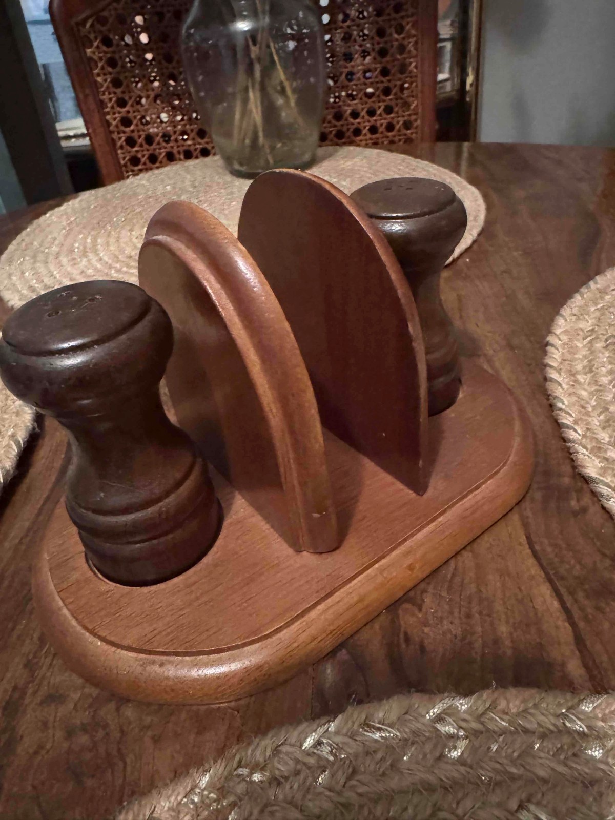 Vintage Mid-Century Modern Wooden Napkin Holder Salt and Pepper Shaker Caddy Set Vintage Mid-Century Modern Wooden Napkin Holder Salt and Pepper Shaker Caddy Set