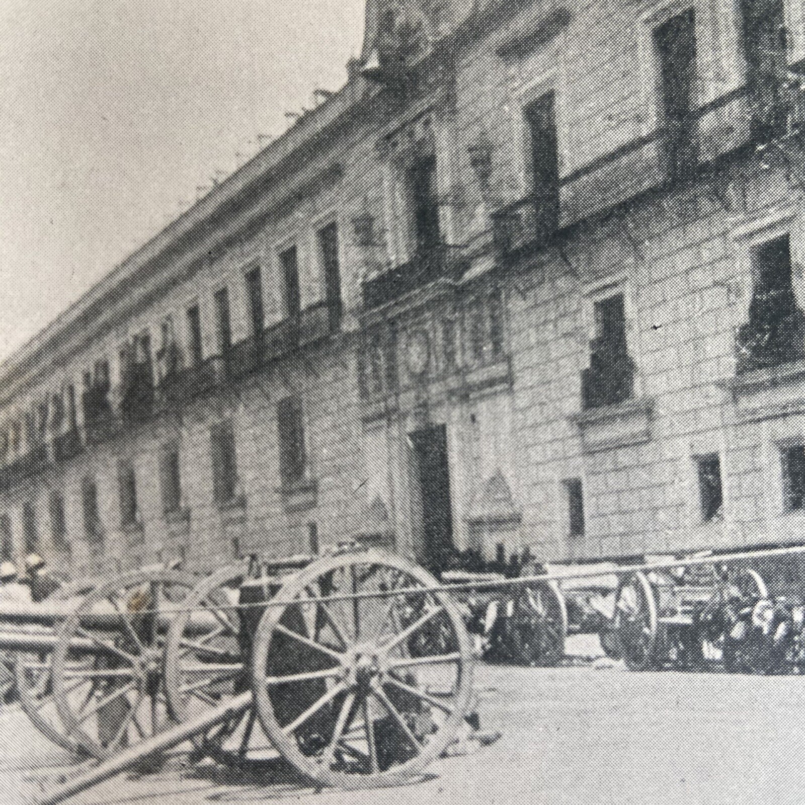 Postcard Mexico DF MEXICAN REVOLUTION 1913 Defending El Palacio Nacional PPC