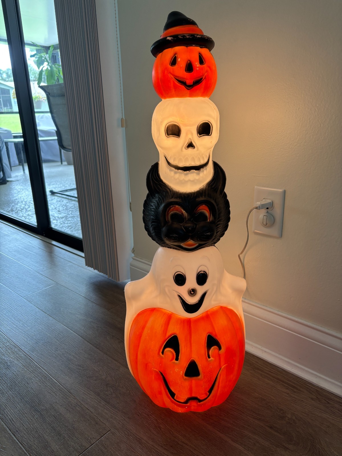 Vintage Halloween Totem Lite-Up Blow Mold Display Pumpkins Black Cat Skull Ghost