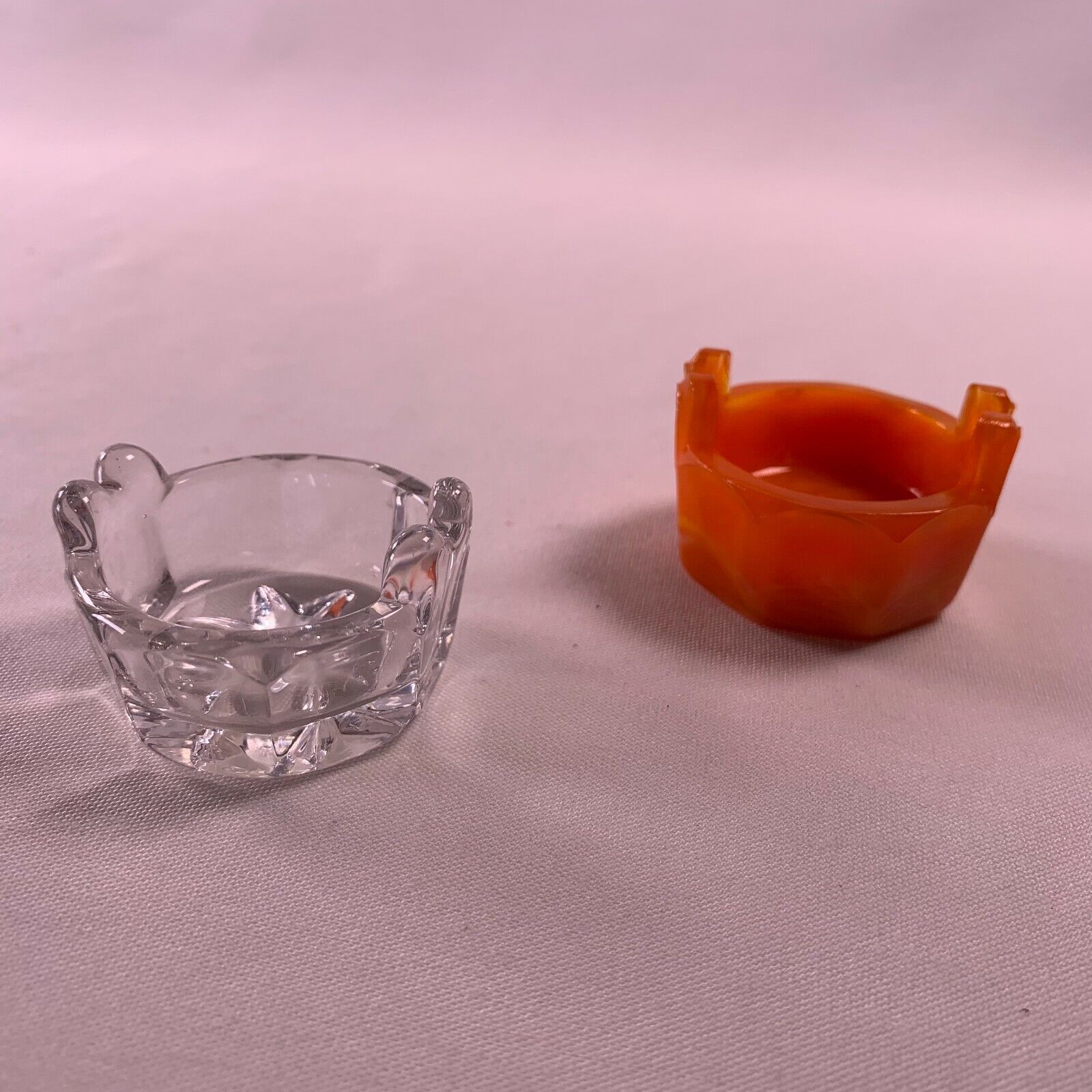 Vintage Round Open Salt Dips - 1 Clear - 1 Boyd Art Glass Orange Slag -Set of 2 