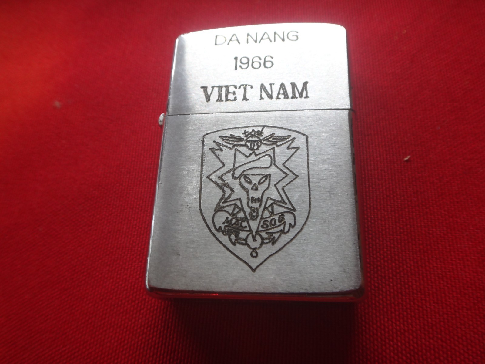 Vietnam War Vintage Zippo Lighter DA NANG 1966 VIETNAM, US Army MACV-SOG Logo