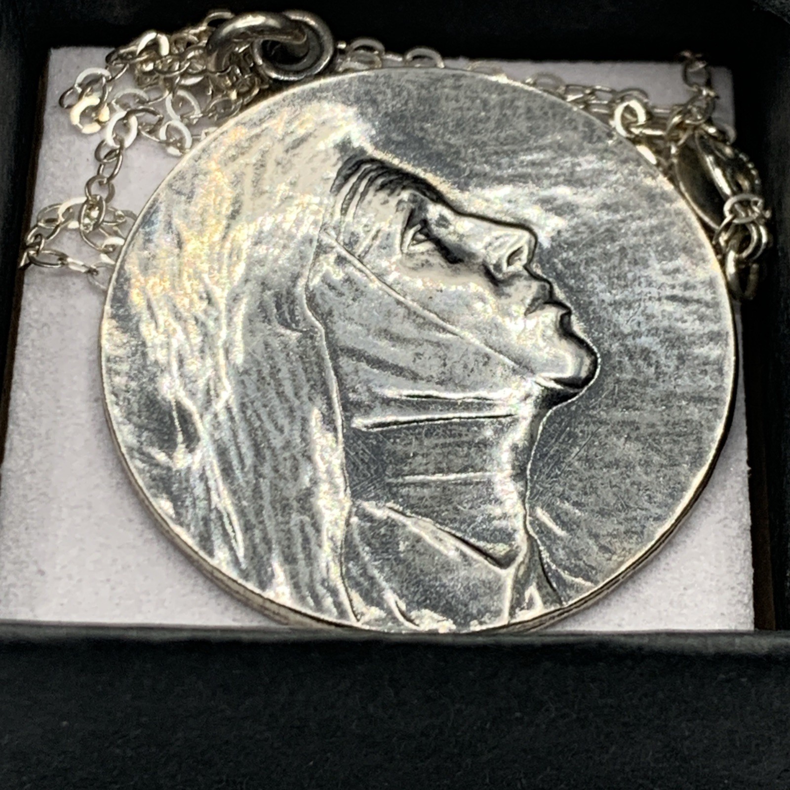 Vtg St. Bernadette Patron Of The Sick Sterling Silver Pendant/Necklace, 11+grams Vtg St. Bernadette Patron Of The Sick Sterling Silver Pendant/Necklace, 11+grams