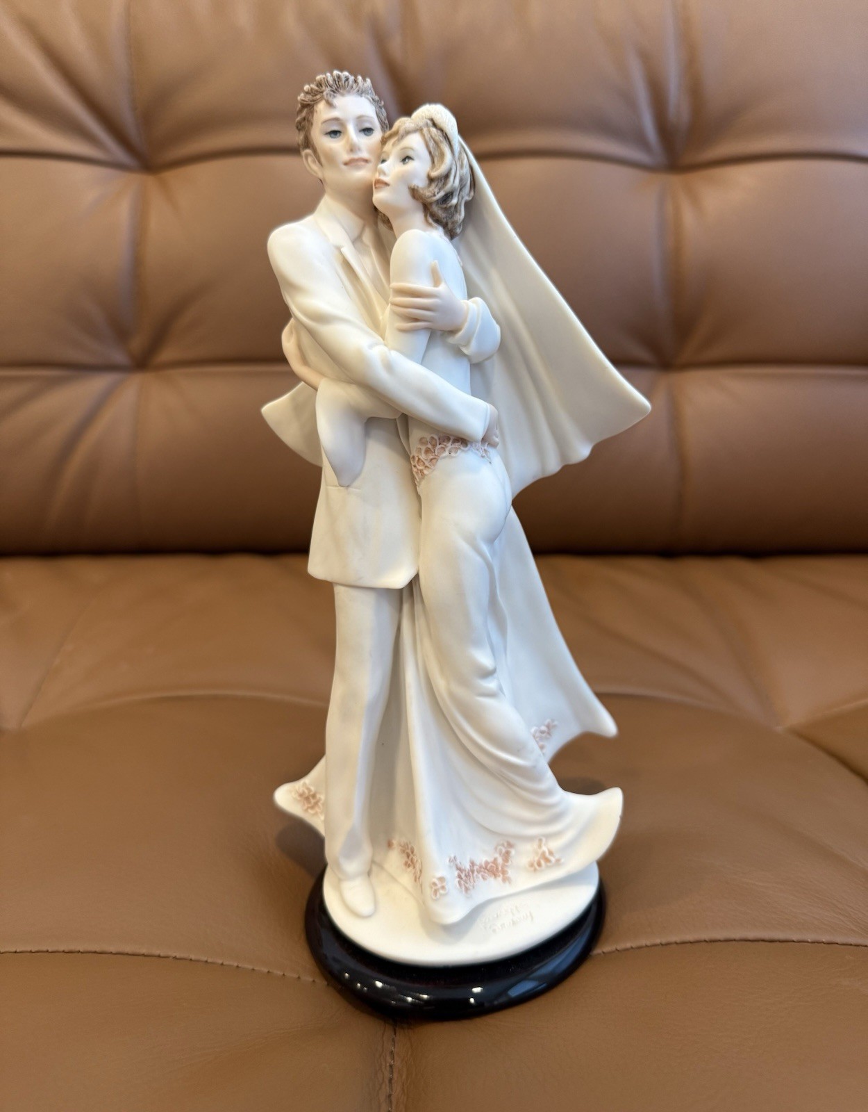 Giuseppe Armani ‘Forever One’ Porcelain Figurine Florence Italy White EXCELLENT