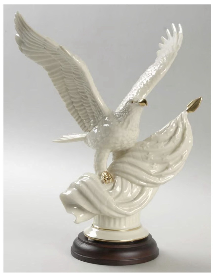 NIB Lenox Eagle of Freedom 9” Sculpture Figurine NEW White And Gold